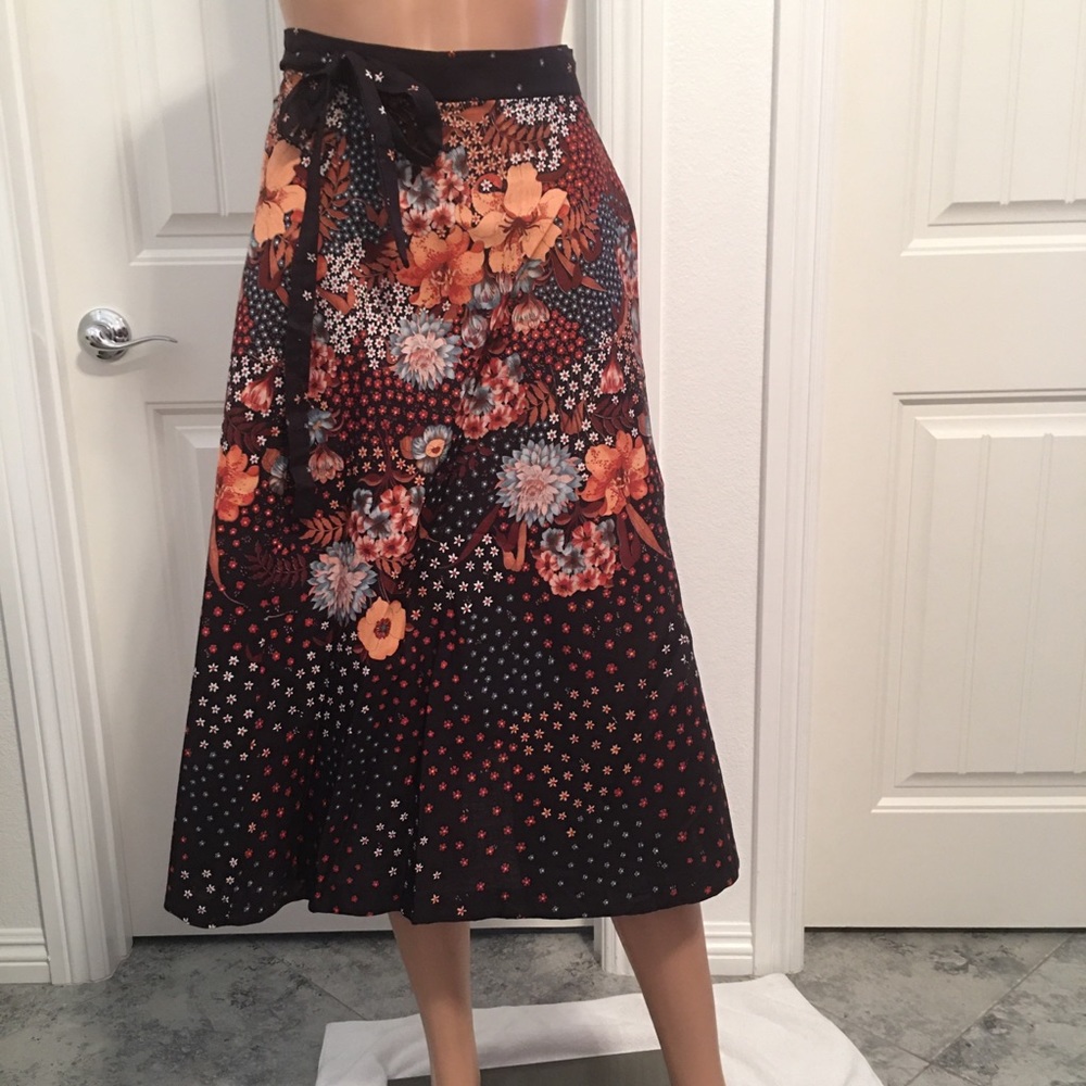 VINTAGE WRAP SKIRT
